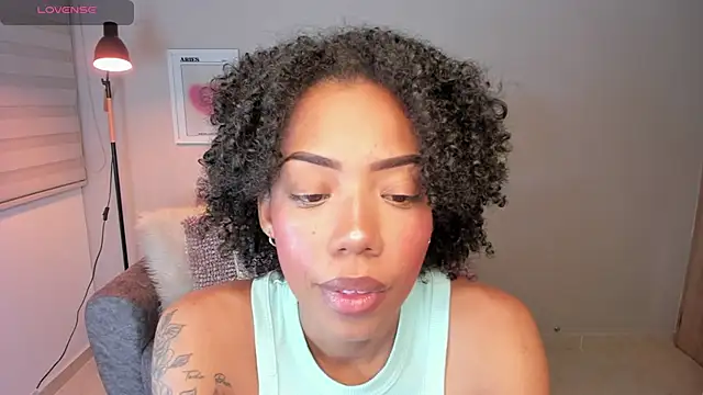 Snapshot of ashley_23_ chatting on 07-05-26, 04:19 ashley 23 online show from 07-05-26, 04:19