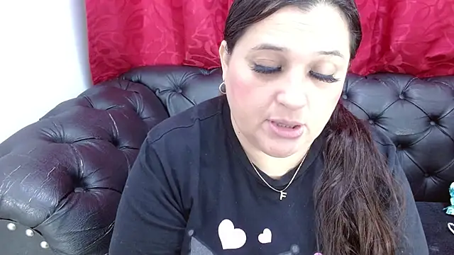 Snapshot of Kerly_Doll chatting on 06-20-26, 12:52 Kerly Doll online show from 06-20-26, 12:52