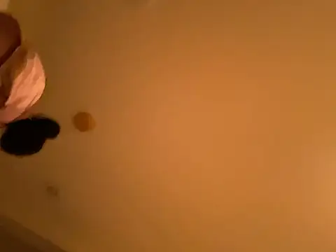 Snapshot of Cum2Charm chatting on 02-18-25, 05:21 Cum2Charm online show from 02-18-25, 05:21