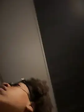 Snapshot of Cum2Charm chatting on 03-11-25, 05:38 Cum2Charm online show from 03-11-25, 05:38