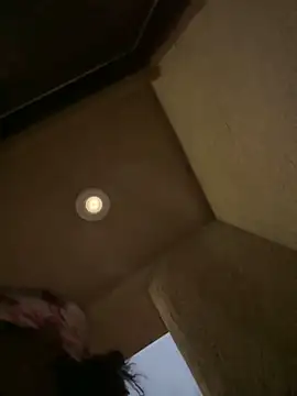 Snapshot of Cum2Charm chatting on 09-10-25, 01:00 Cum2Charm online show from 09-10-25, 01:00