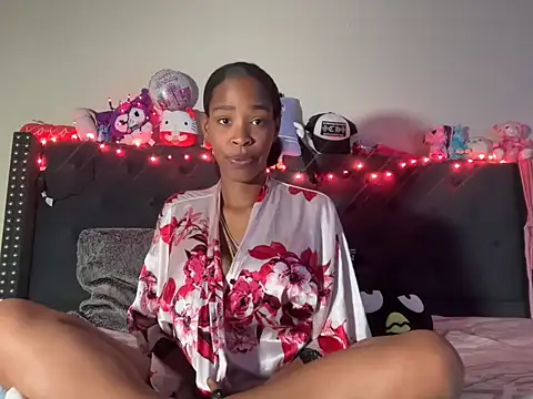 Snapshot of Cum2Charm chatting on 10-17-25, 10:18 Cum2Charm online show from 10-17-25, 10:18