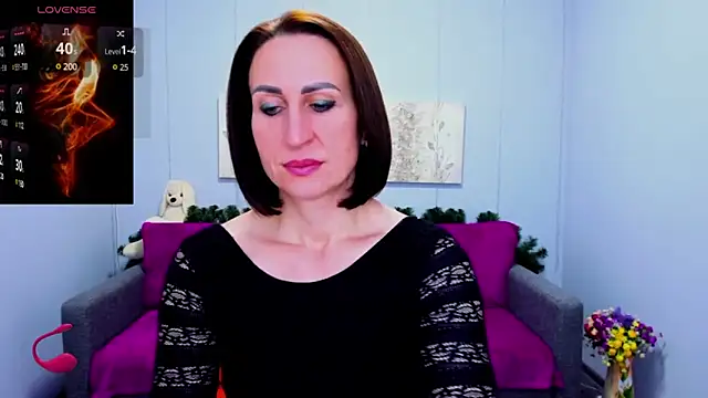 Snapshot of Nia_Smithh chatting on 12-17-24, 01:16 Nia Smithh online show from 12-17-24, 01:16