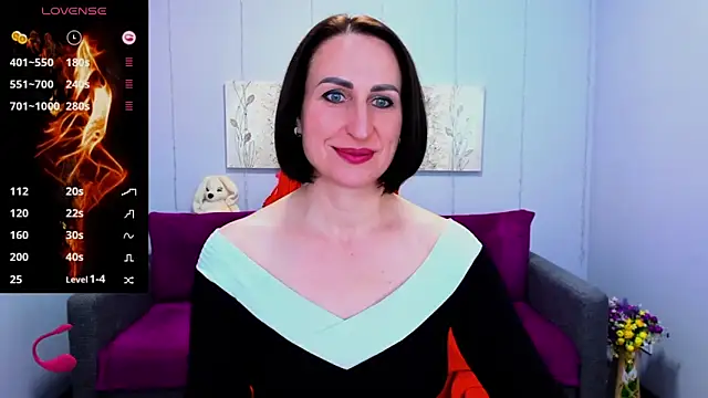 Snapshot of Nia_Smithh chatting on 02-19-25, 01:50 Nia Smithh online show from 02-19-25, 01:50