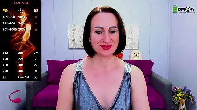 Snapshot of Nia_Smithh chatting on 02-28-25, 01:14 Nia Smithh online show from 02-28-25, 01:14