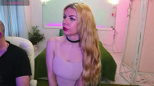 Snapshot of AlisaAleksandr chatting on 02-20-26, 02:28 AlisaAleksandr online show from 02-20-26, 02:28