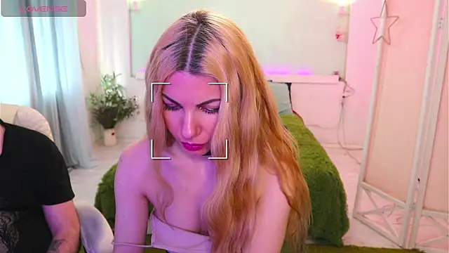 Snapshot of AlisaAleksandr chatting on 02-21-26, 01:12 AlisaAleksandr online show from 02-21-26, 01:12