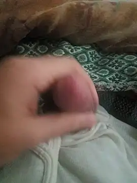 Snapshot of Ummfuss1 chatting on 01-08-25, 01:09 Ummfuss1 online show from 01-08-25, 01:09