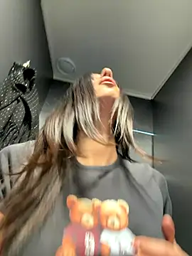  MiaQueen  online show from 11-11-25, 12:32