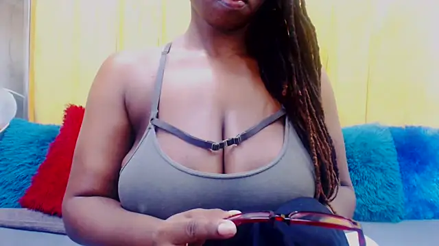 Bustydiva88 online show from 12-19-25, 08:27