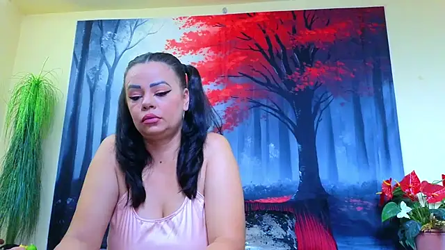 ElizabethEven online show from 10-05-25, 07:56