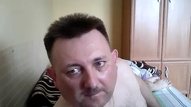 Snapshot of Novy73 chatting on 04-13-26, 07:25 Novy73 online show from 04-13-26, 07:25