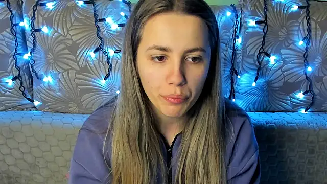 MaggieCake online show from 02-11-26, 03:00