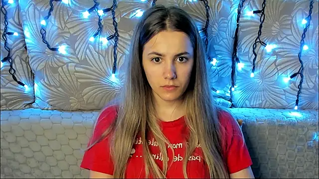 MaggieCake online show from 07-13-26, 01:41