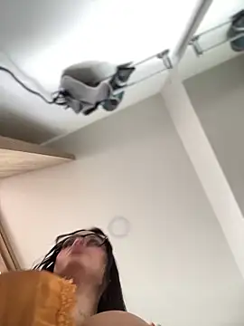 LaraHenao online show from 02-16-26, 02:46