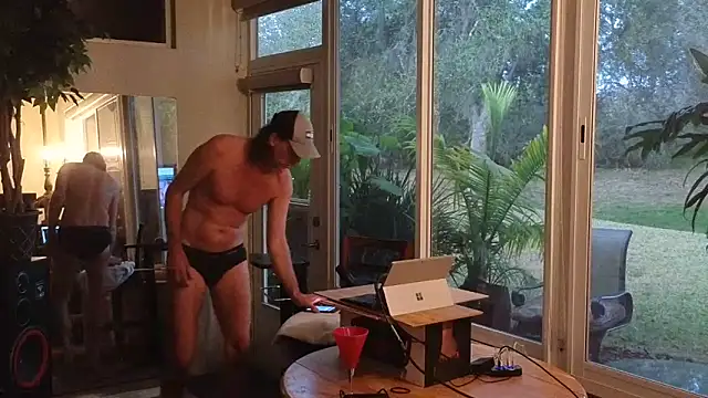 Snapshot of eliberator1777 chatting on 02-13-25, 10:00 eliberator1777 online show from 02-13-25, 10:00