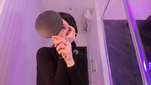 realhotfallingdevil online show from 03-03-26, 04:51