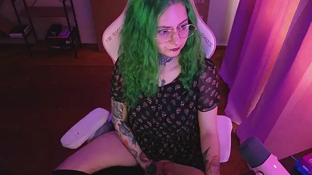 Ginger Stay online show from 05-27-26, 08:22
