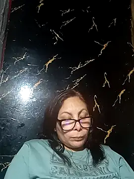 Snapshot of Anypink chatting on 11-04-25, 02:21 Anypink online show from 11-04-25, 02:21