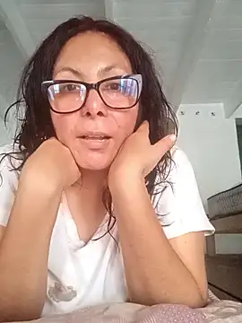 Snapshot of Anypink chatting on 03-22-26, 10:35 Anypink online show from 03-22-26, 10:35