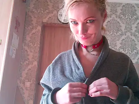 WildMissNiks online show from 09-19-25, 09:00