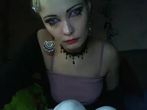 WildMissNiks online show from 05-15-26, 07:15