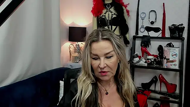 crystaLUX online show from 01-07-25, 08:56