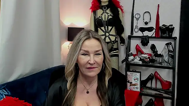 crystaLUX online show from 01-21-25, 09:03