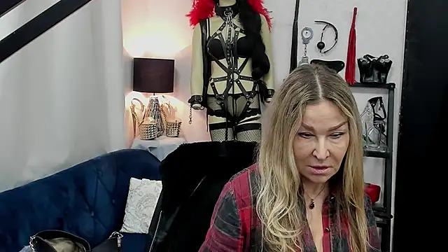 crystaLUX online show from 03-10-25, 06:49