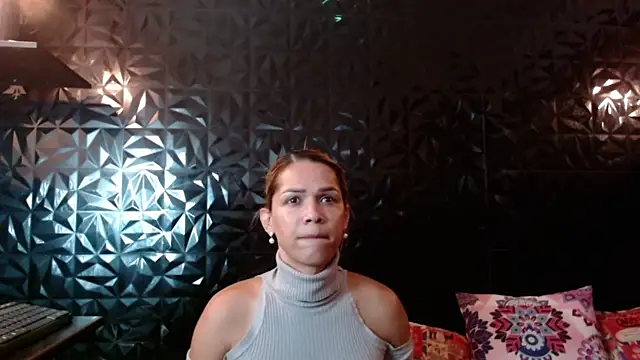 Snapshot of PINK__LOLA1 chatting on 06-26-26, 10:14 PINK LOLA1 online show from 06-26-26, 10:14