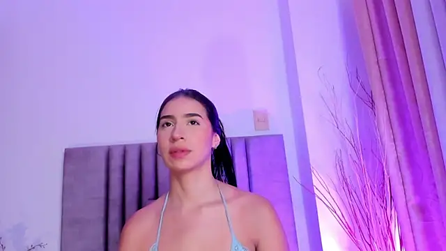 Snapshot of Christy_Sea chatting on 12-10-24, 06:06 Christy Sea online show from 12-10-24, 06:06