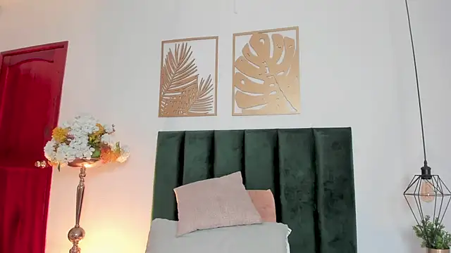 Snapshot of Christy_Sea chatting on 01-16-25, 06:16 Christy Sea online show from 01-16-25, 06:16