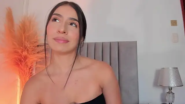 Snapshot of Christy_Sea chatting on 01-28-25, 09:19 Christy Sea online show from 01-28-25, 09:19