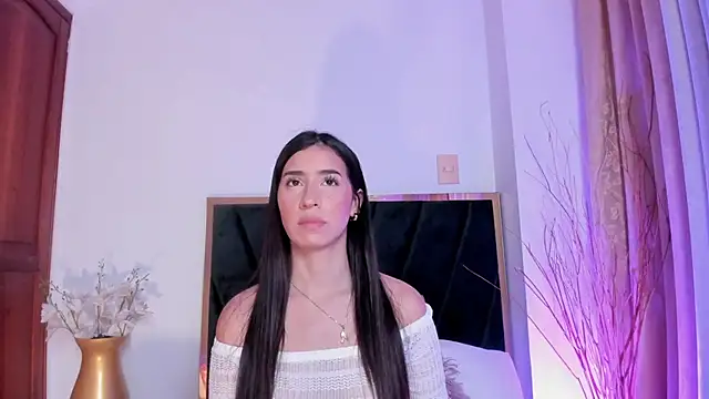 Snapshot of Christy_Sea chatting on 09-22-25, 06:32 Christy Sea online show from 09-22-25, 06:32