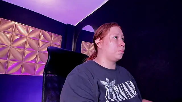 Snapshot of hannamartinn chatting on 09-24-25, 04:10 hannamartinn online show from 09-24-25, 04:10