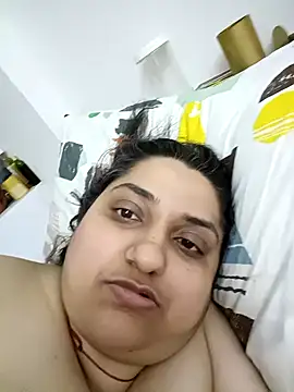 loveyourqueen online show from 01-07-26, 04:09