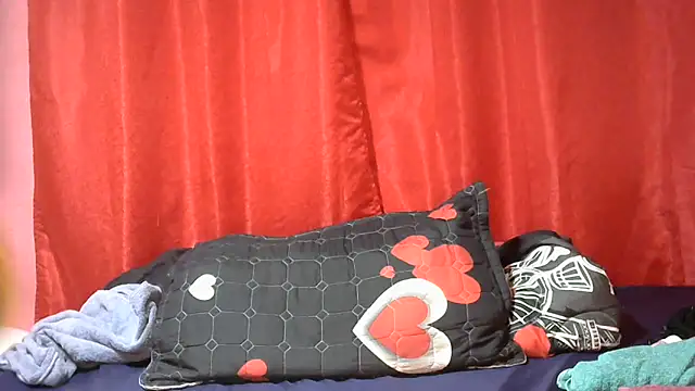 Snapshot of boobynatz chatting on 12-11-24, 12:55 boobynatz online show from 12-11-24, 12:55