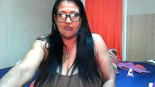 Snapshot of boobynatz chatting on 10-16-25, 12:00 boobynatz online show from 10-16-25, 12:00
