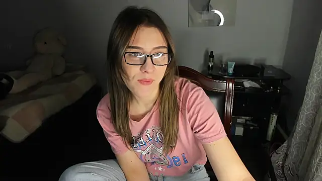 Snapshot of KindKristy chatting on 01-13-25, 08:15 KindKristy online show from 01-13-25, 08:15