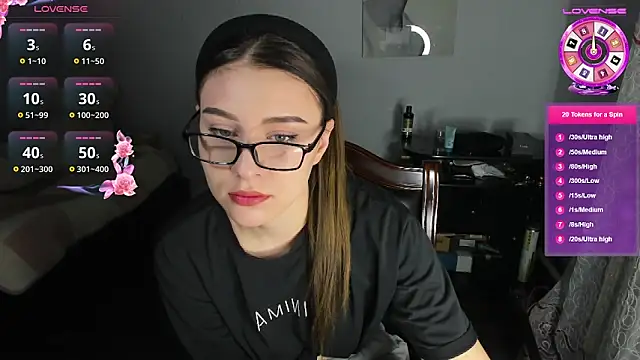 Snapshot of KindKristy chatting on 01-16-25, 05:32 KindKristy online show from 01-16-25, 05:32