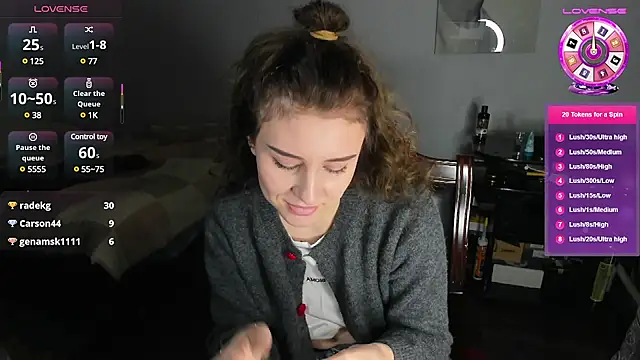 Snapshot of KindKristy chatting on 01-26-25, 08:25 KindKristy online show from 01-26-25, 08:25