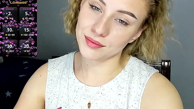 Snapshot of KindKristy chatting on 09-12-25, 05:18 KindKristy online show from 09-12-25, 05:18