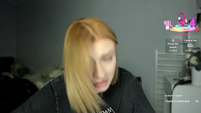 Snapshot of KindKristy chatting on 11-16-25, 05:02 KindKristy online show from 11-16-25, 05:02