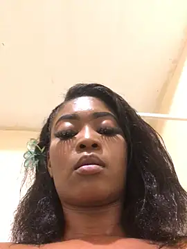 Snapshot of EvelynHeather chatting on 03-22-25, 10:49 EvelynHeather online show from 03-22-25, 10:49