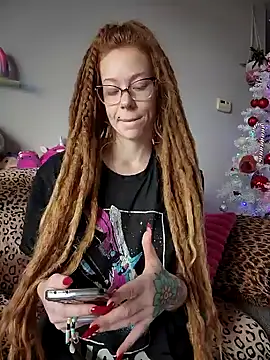 LucidLucy online show from 12-26-24, 04:58