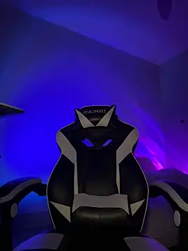 Snapshot of thebrattygoddess chatting on 12-22-24, 12:38 thebrattygoddess online show from 12-22-24, 12:38