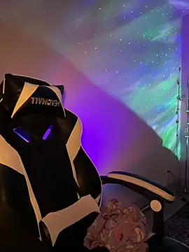 Snapshot of thebrattygoddess chatting on 03-10-25, 03:12 thebrattygoddess online show from 03-10-25, 03:12