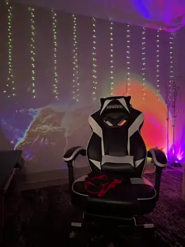 Snapshot of thebrattygoddess chatting on 03-13-25, 02:05 thebrattygoddess online show from 03-13-25, 02:05