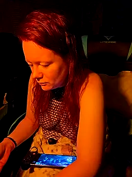 Snapshot of LilTokez chatting on 03-04-26, 12:33 LilTokez online show from 03-04-26, 12:33