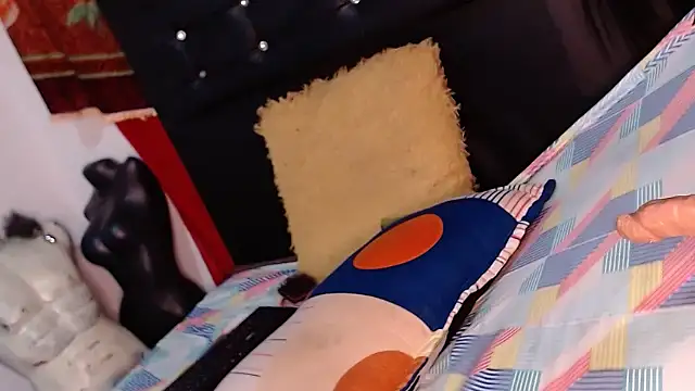 Snapshot of camilastar89 chatting on 10-20-25, 11:27 camilastar89 online show from 10-20-25, 11:27